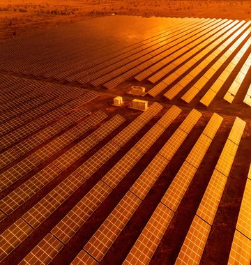 Usina fotovoltaica vista de cima