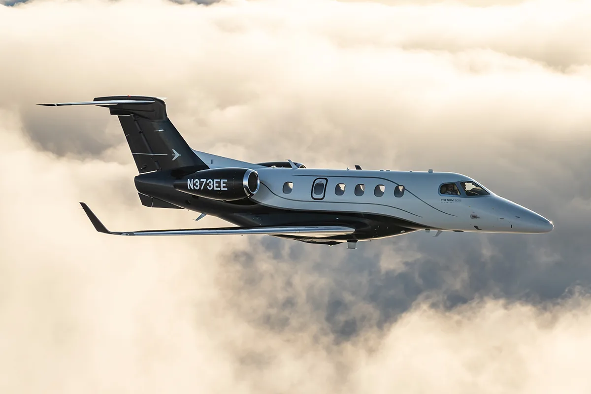 Por que o Phenom 300 é o jato leve mais vendido do mundo?