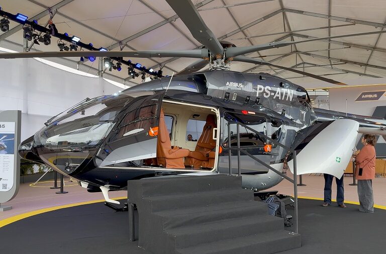 Aeronave executiva em exibição, como as apresentadas pela LABACE 2025