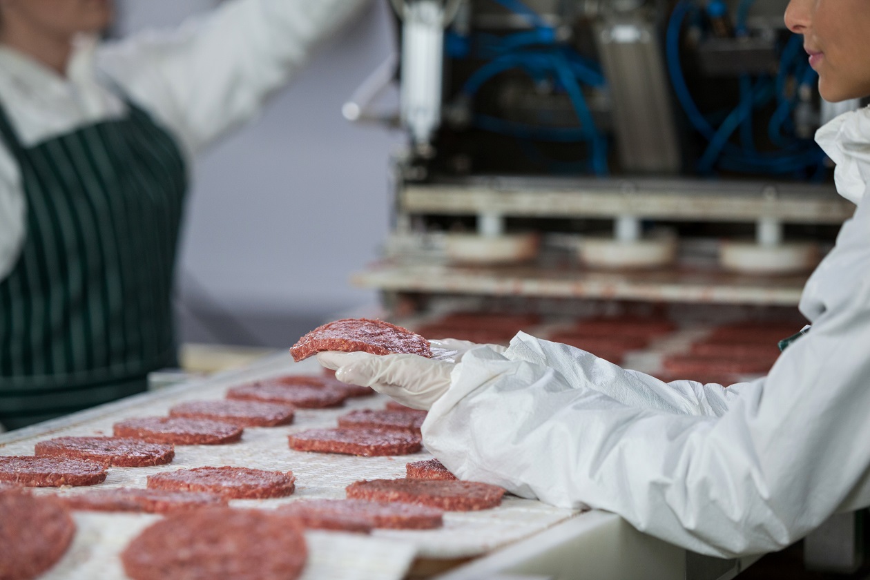 SIAVS 2026: Brasil exporta US$ 18 bilhões em proteína animal, e tende a aumentar importações